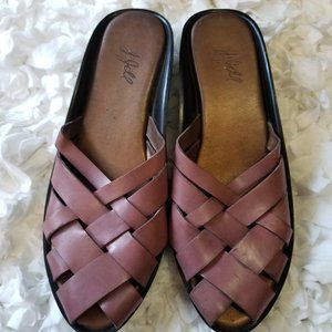 J Jill Mauve Cross Front Slip On Sandals.